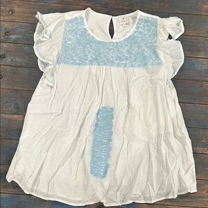 J. Marie women’s size medium short sleeve white top with light blue embroidery